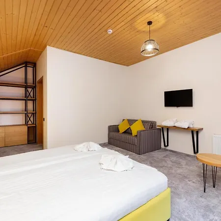 Good Days Shale 4 км до буковеля