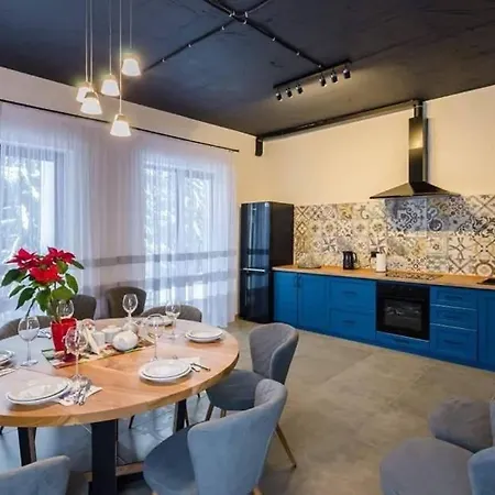 Good Days Shale 4 км до буковеля * Yablunytsya