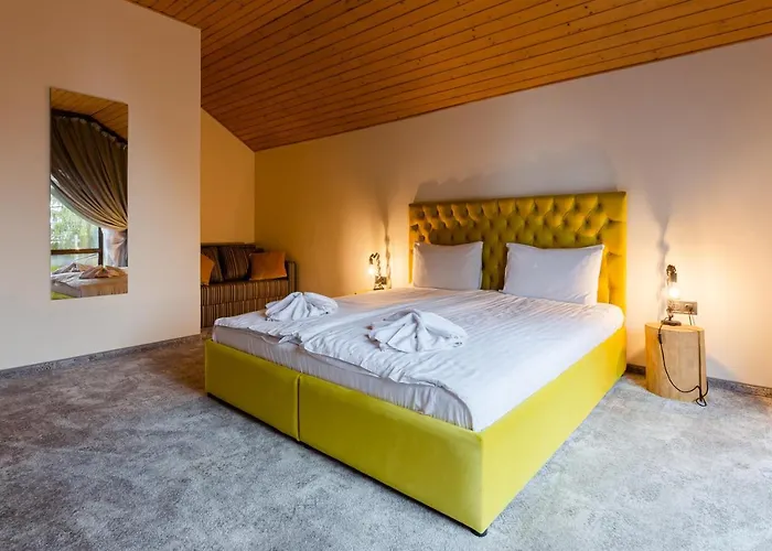 Good Days Shale 4 км до буковеля Chalet