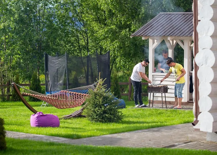 Good Days Shale 4 км до буковеля Chalet *