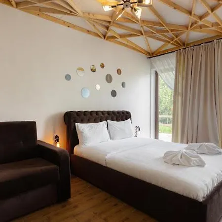 Good Days Shale 4 км до буковеля Chalet Yablunytsya